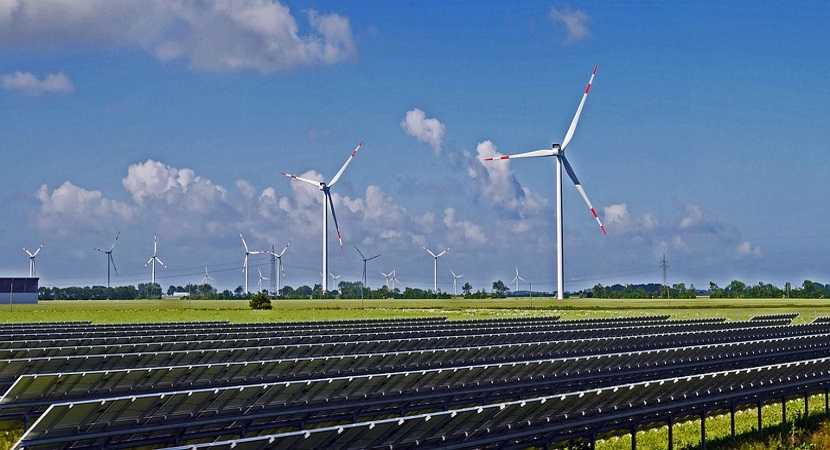 Erneuerbare Energien auf dem Land Photovoltaik und Wind